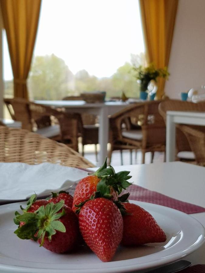 Hotel Valle Del Oja Касаларрейна Екстер'єр фото
